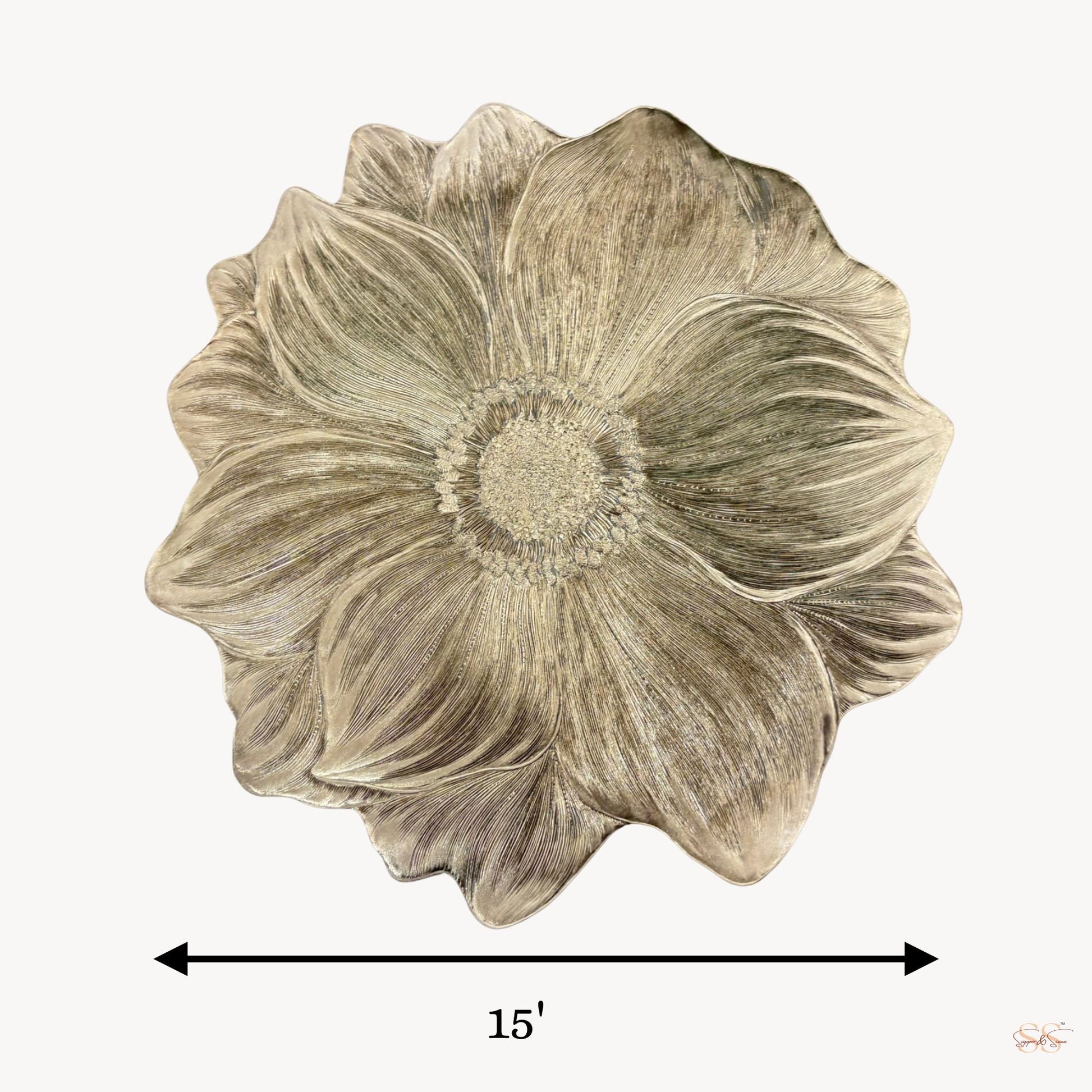 Metallic gold flower-shaped side mat for dining table decor by Supper & Scene.